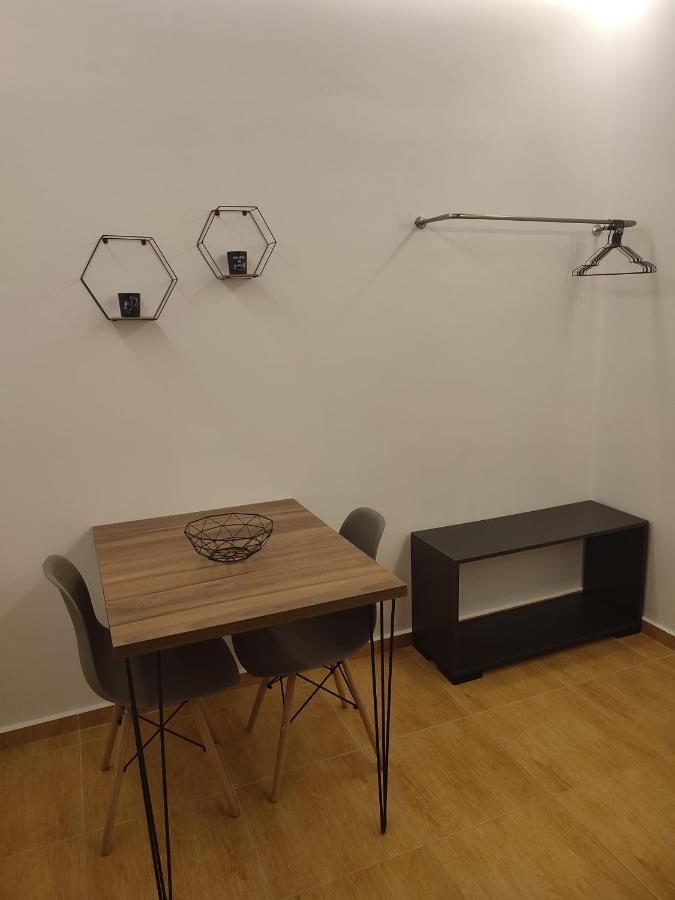 Apartments Sadiku With Sea View Саранде Екстериор снимка