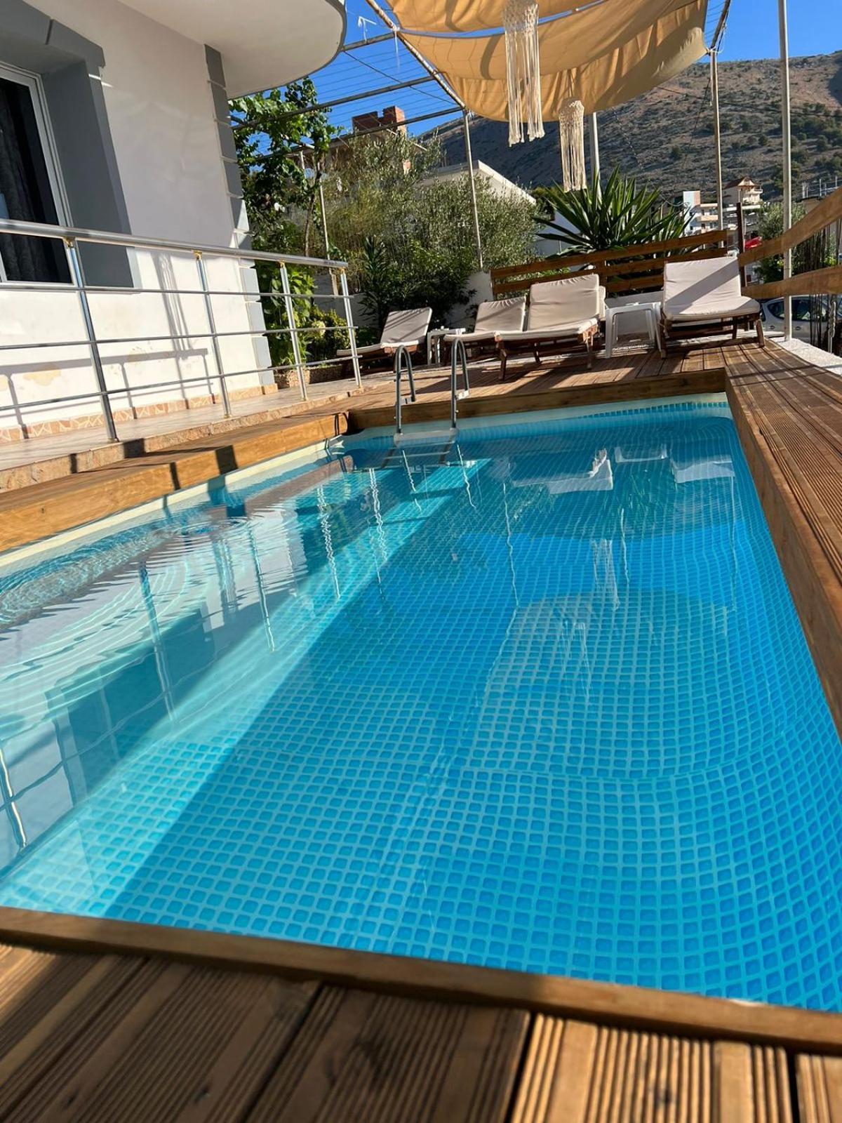 Apartments Sadiku With Sea View Саранде Екстериор снимка