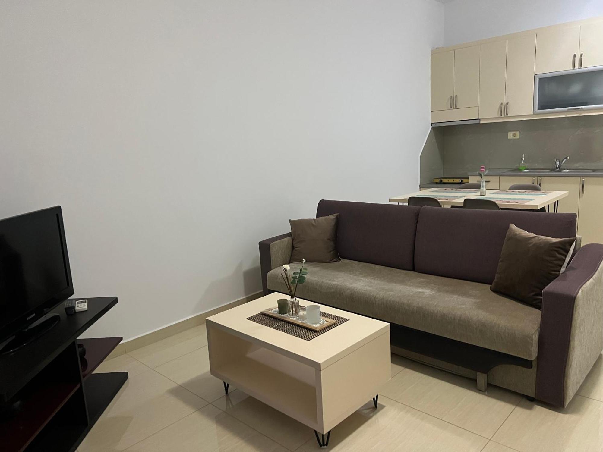 Apartments Sadiku With Sea View Саранде Екстериор снимка