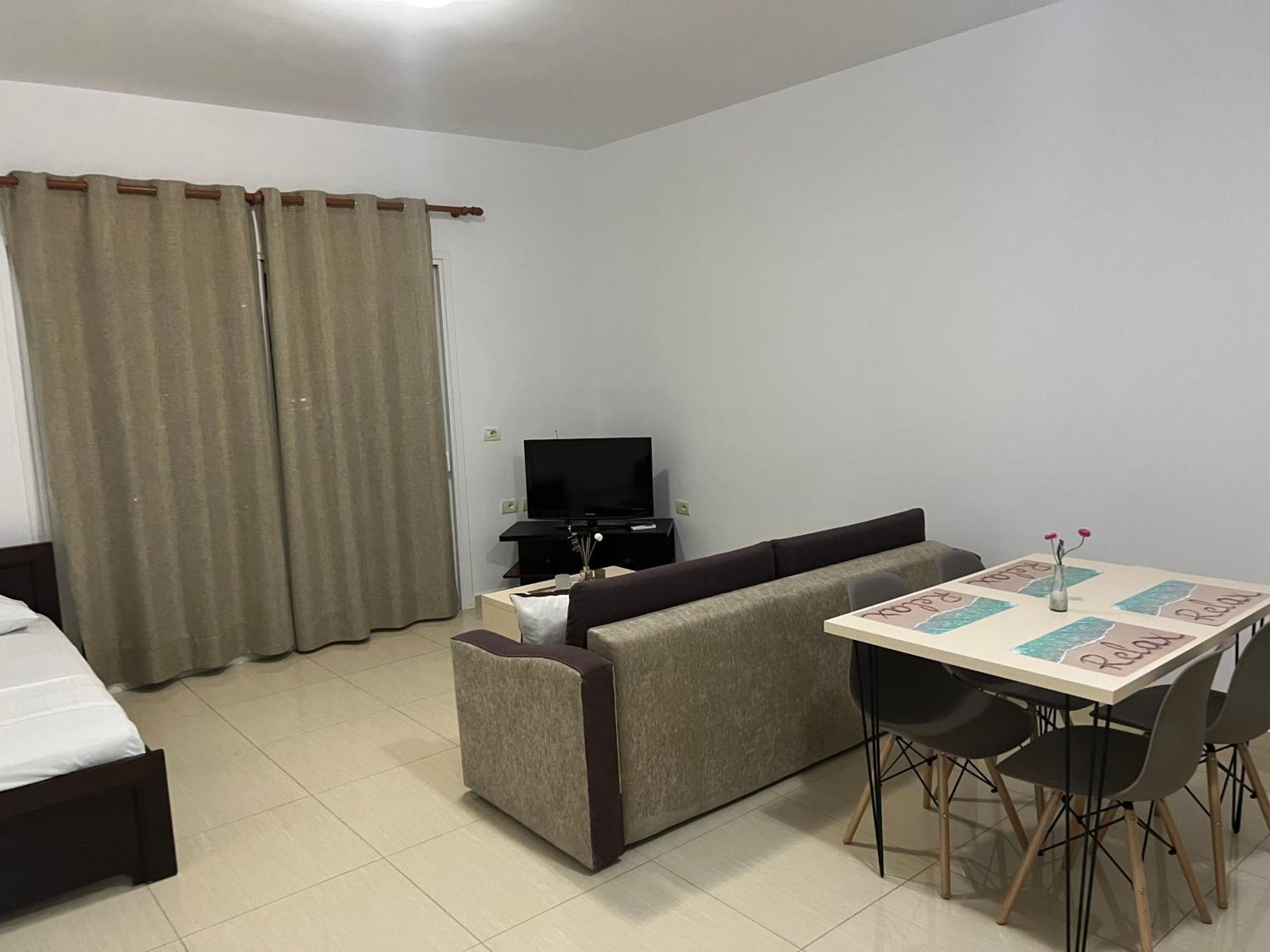 Apartments Sadiku With Sea View Саранде Екстериор снимка